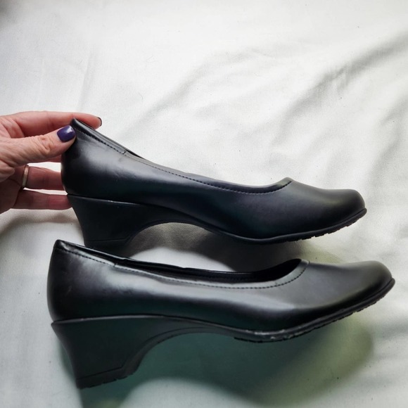 Predictions Safe Step Slip Resistant Work Shoe Womens Size 7 Black Mary Janes - Picture 2 of 10